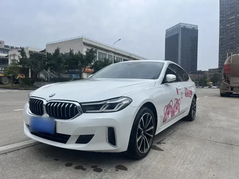 2022 BMW 6 Series GT 2.0T 245HP L4 8AT