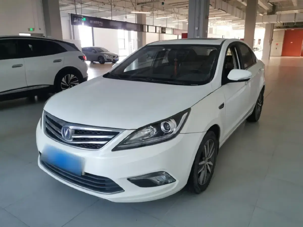 2016 ChangAn Eado 1.6L 125HP L4 5MT