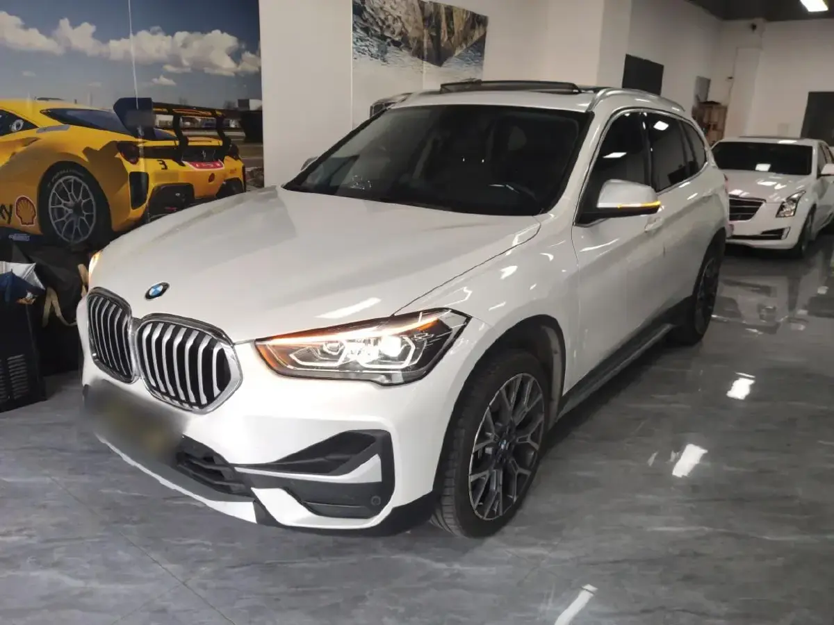 2021 BMW X1 2.0T 192HP L4 8AT