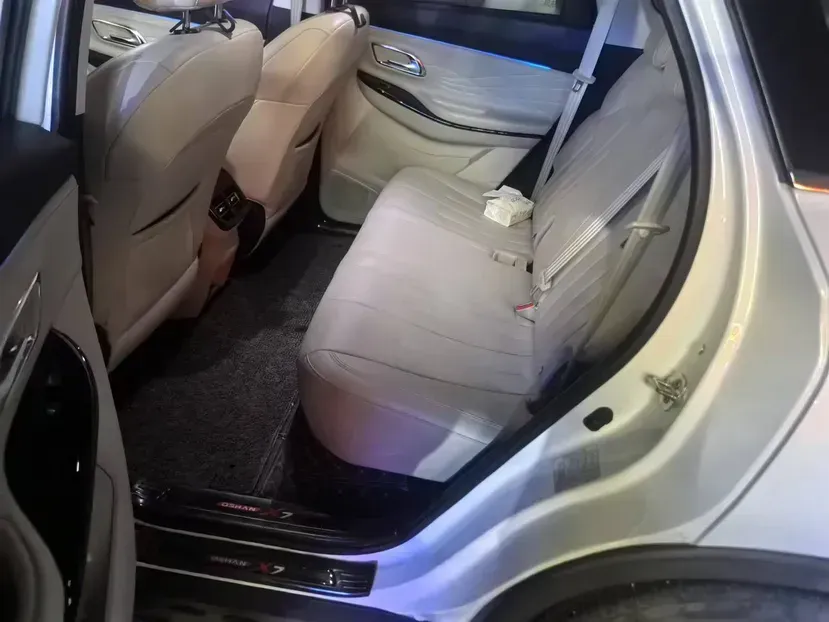 2020 ChangAn Oshan X7 1.5T 178HP L4 7DCT,autocango,china used car exporter,china ev exporter,chinese used car exporter,chinese used ev exporter