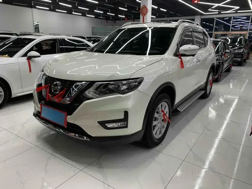 2020 Nissan X-Trail 2.0L 154HP L4 CVT