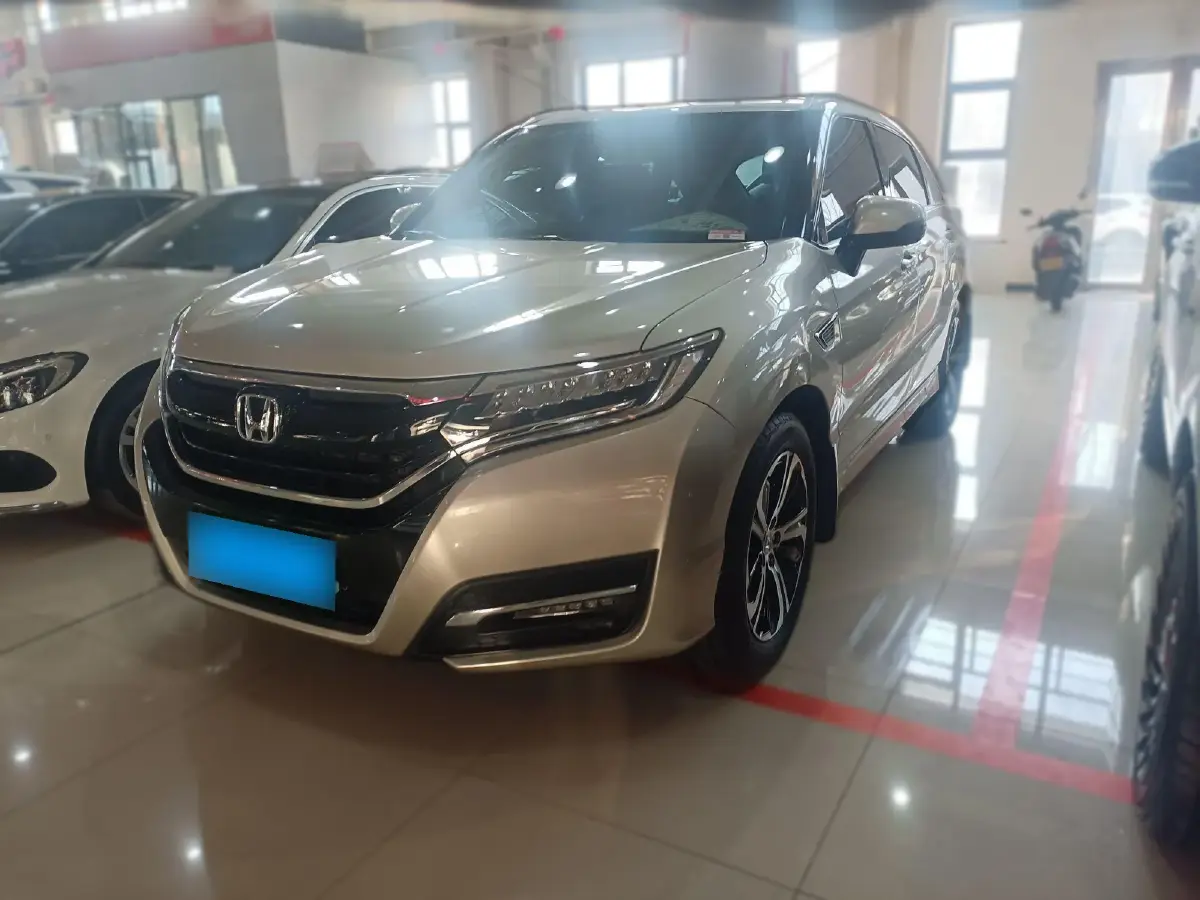2017 Honda UR-V 2.0T 272HP L4 9AT