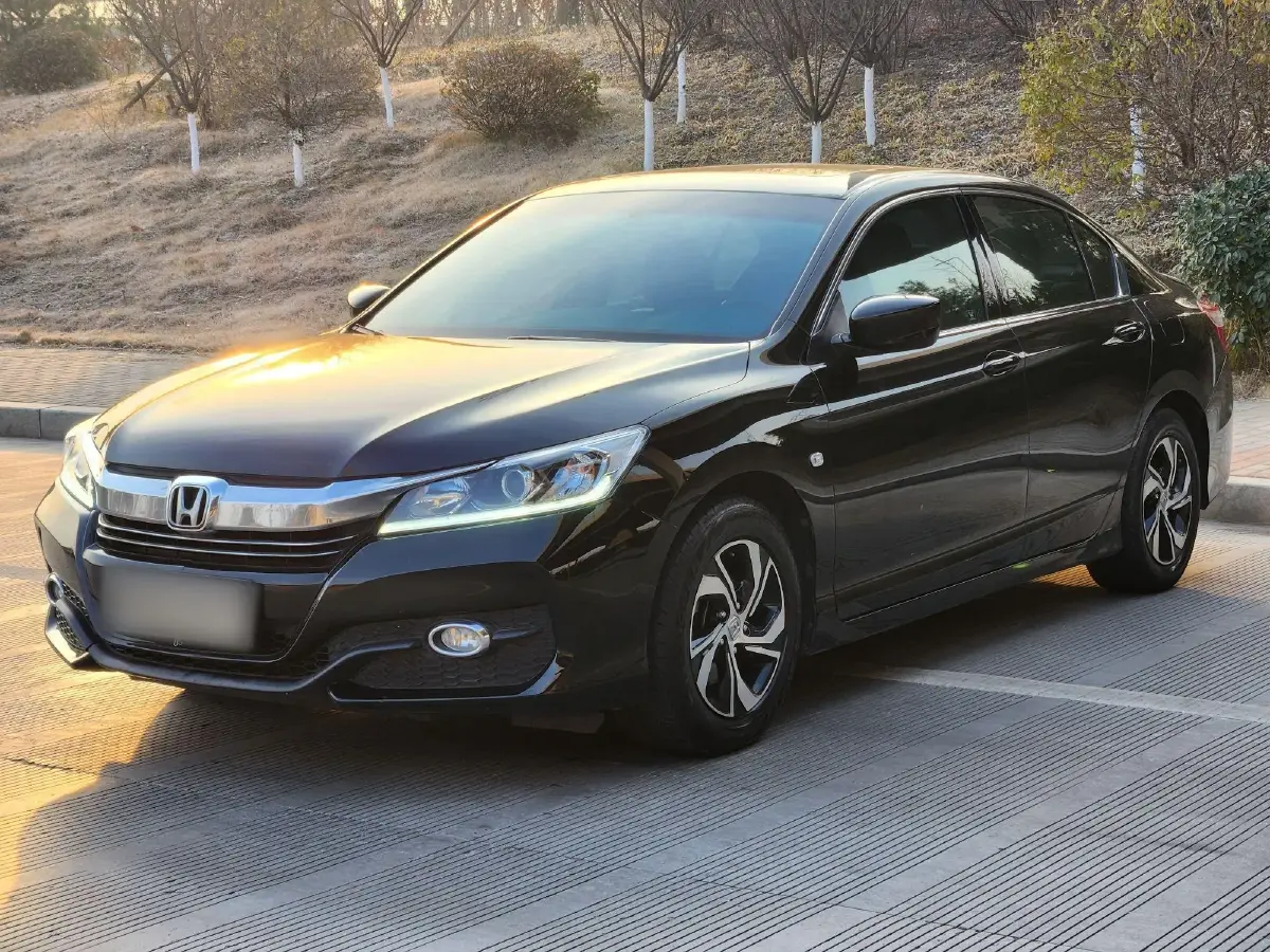 2016 Honda Accord 2.0L 155HP L4 CVT