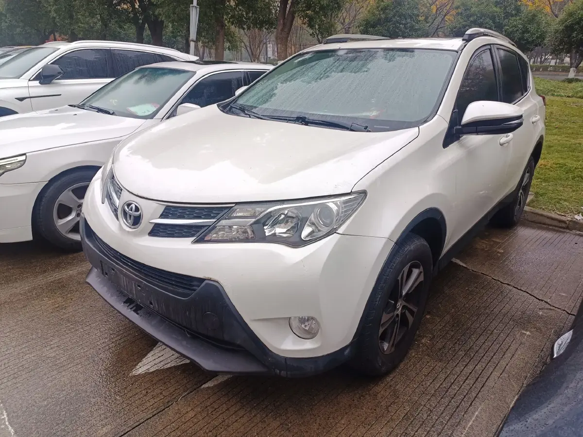 2015 Toyota RAV4 2.0L 147HP L4 CVT