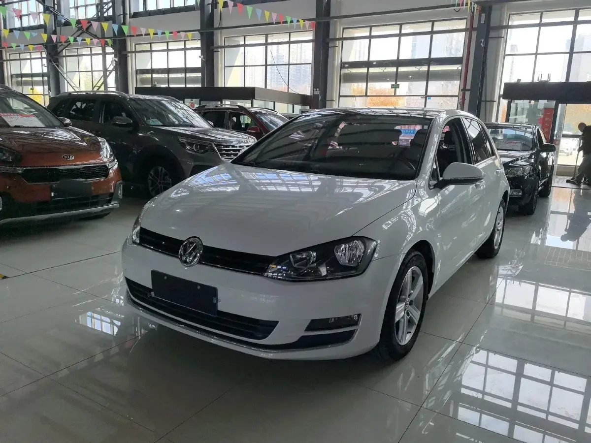 2015 Volkswagen Golf 1.4T 131HP L4 7DCT