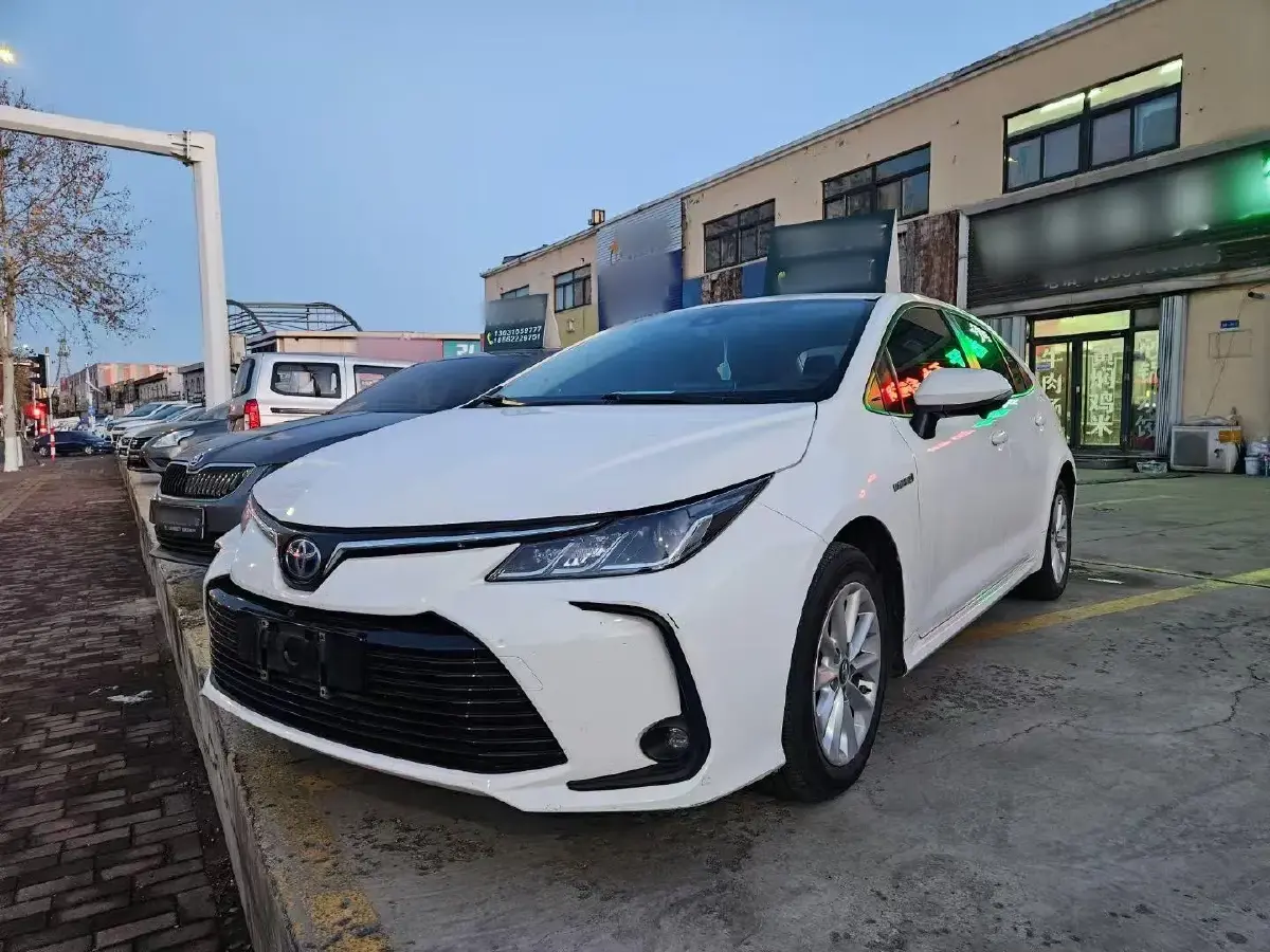 2021 Toyota Corolla 1.8L 98HP L4 E-CVT Hybrid