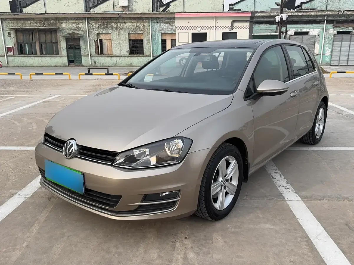 2015 Volkswagen Golf 1.4T 131HP L4 7DCT