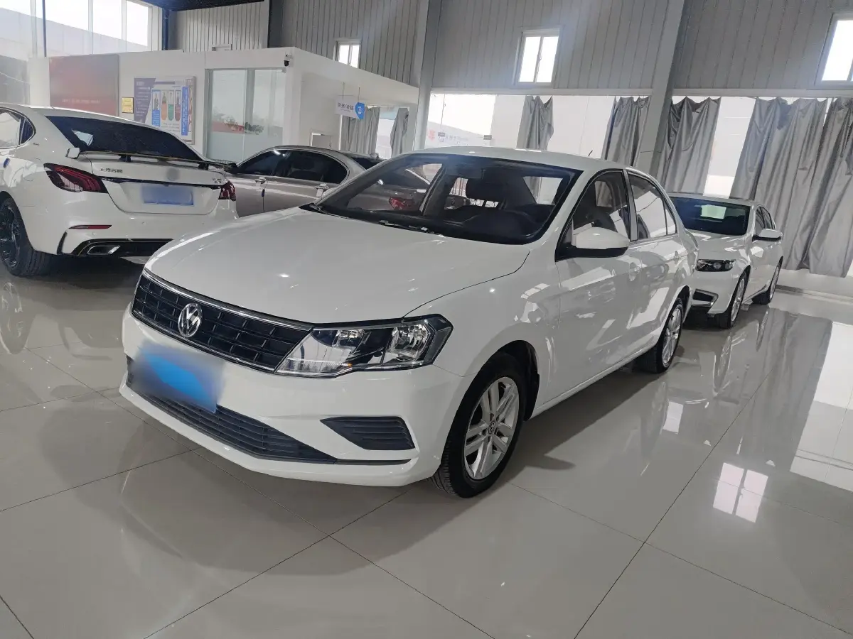 2019 Volkswagen Jetta 1.4L 90HP L4 5MT