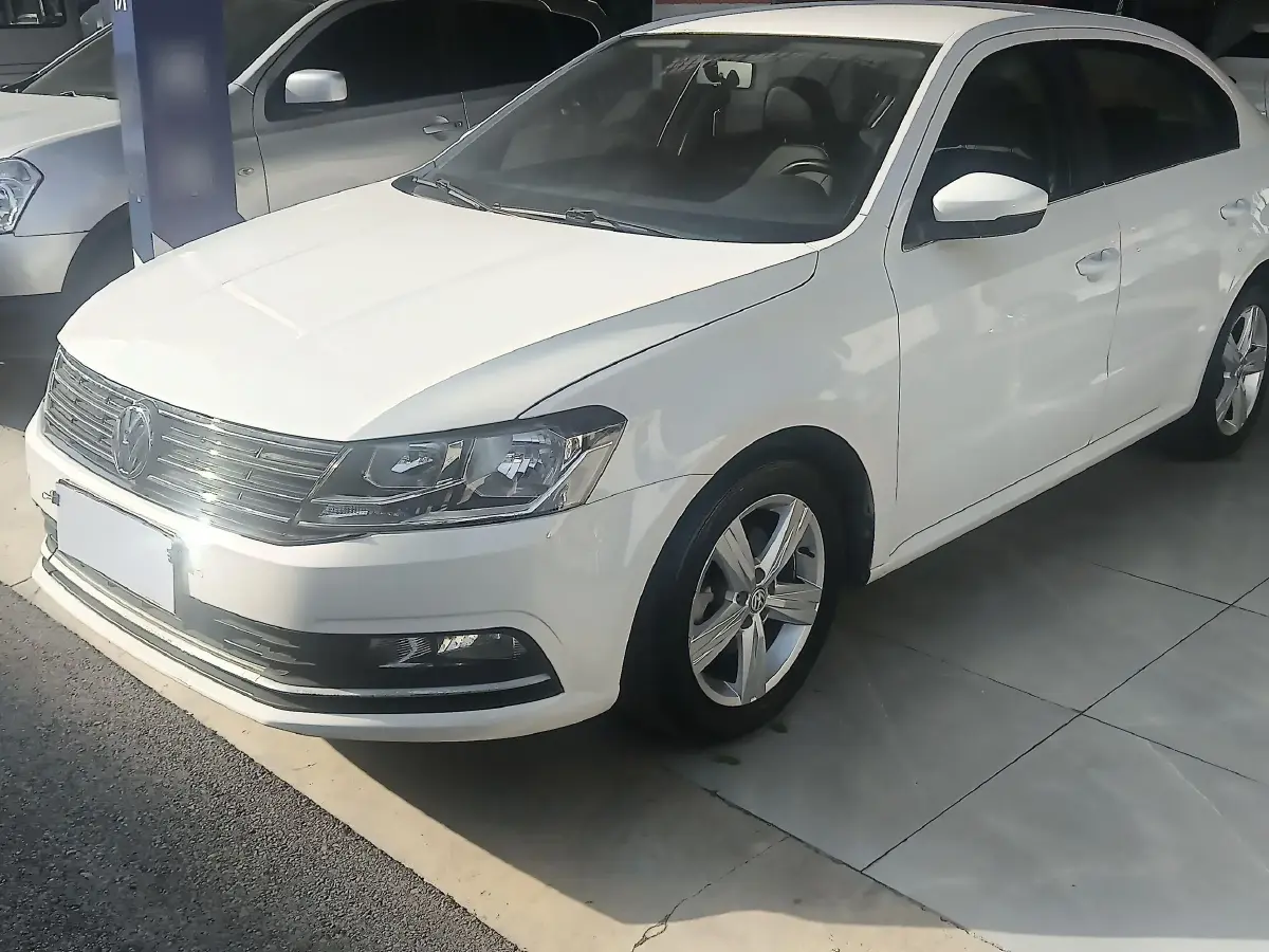 2017 Volkswagen Lavida 1.6L 110HP L4 6AT
