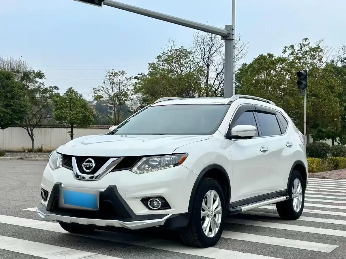 2014 Nissan X-Trail 2.0L 150HP L4 CVT