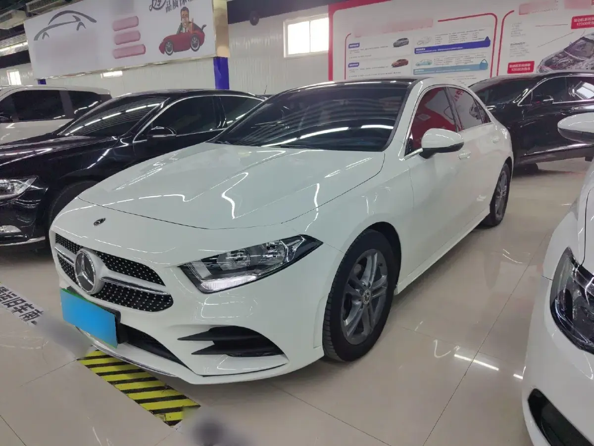 2021 Mercedes-Benz A Class 1.3T 136HP L4 7DCT