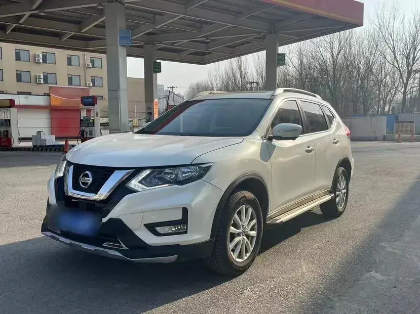 2017 Nissan X-Trail 2.0L 150HP L4 CVT