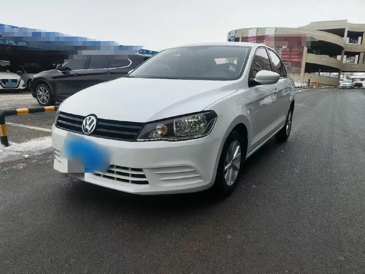 2015 Volkswagen Jetta 1.4L 90HP L4 5MT