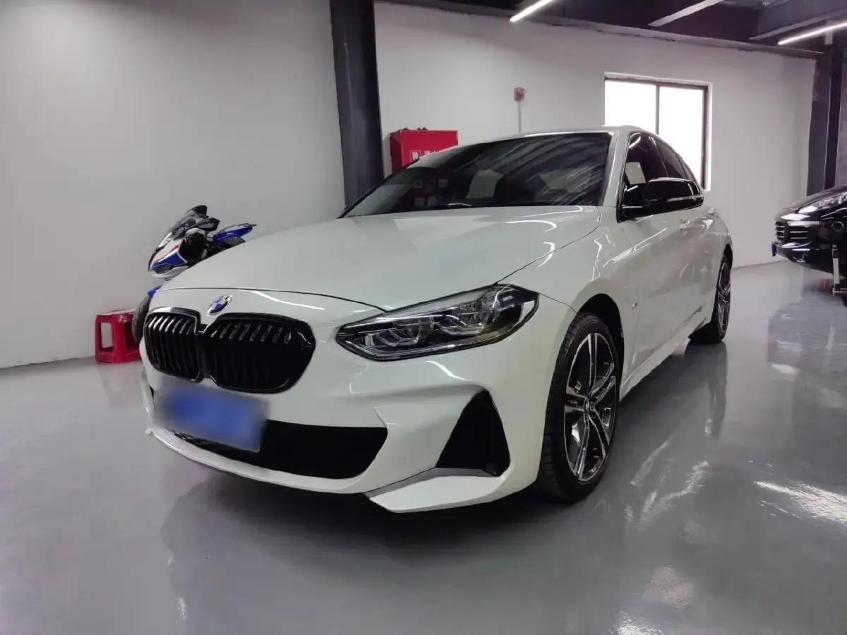 2021 BMW 1 Series 2.0T 192HP L4 7DCT