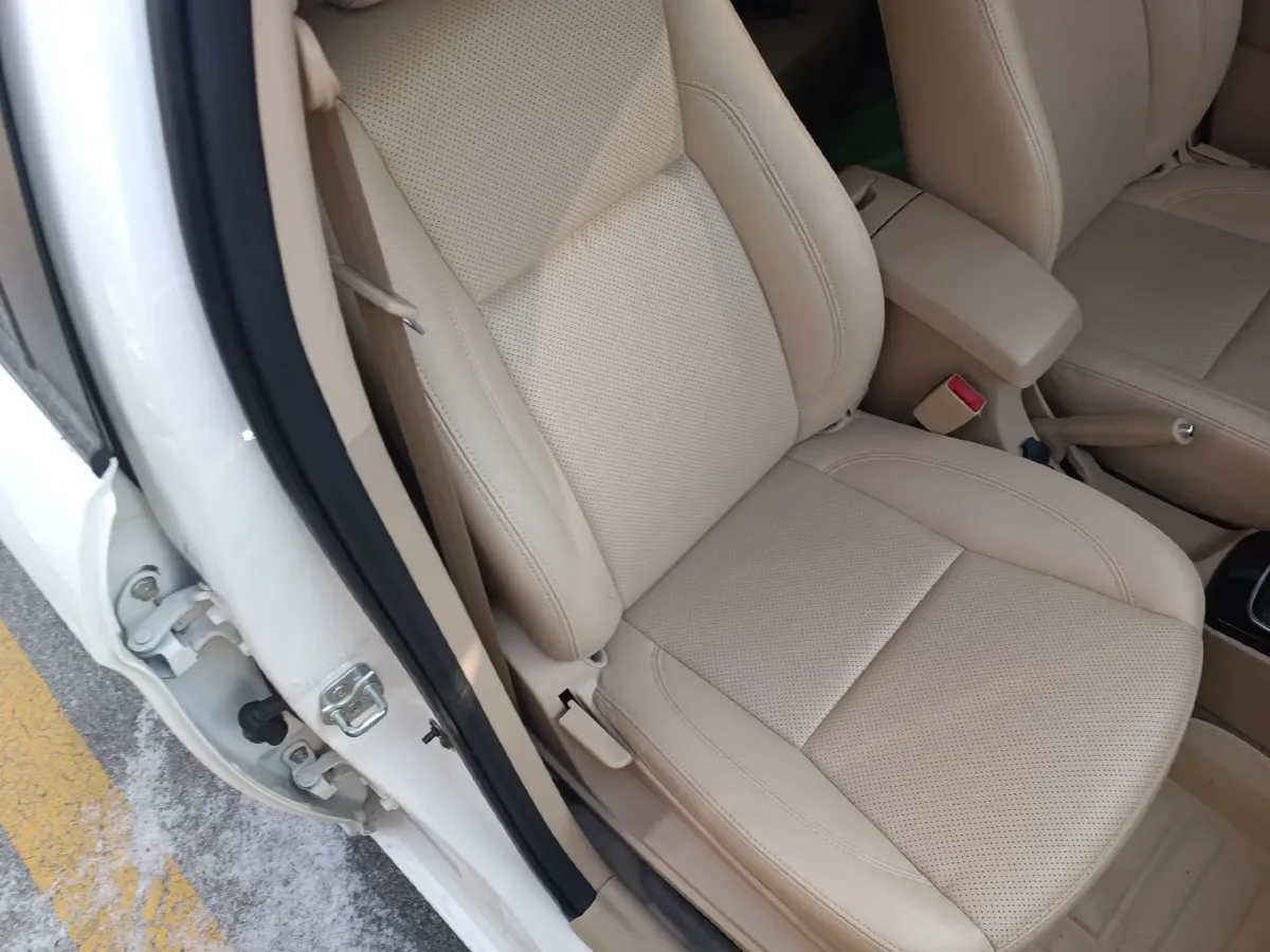 2015 Great Wall C30 1.5L 106HP L4 5MT,autocango,china used car exporter,china ev exporter,chinese used car exporter,chinese used ev exporter