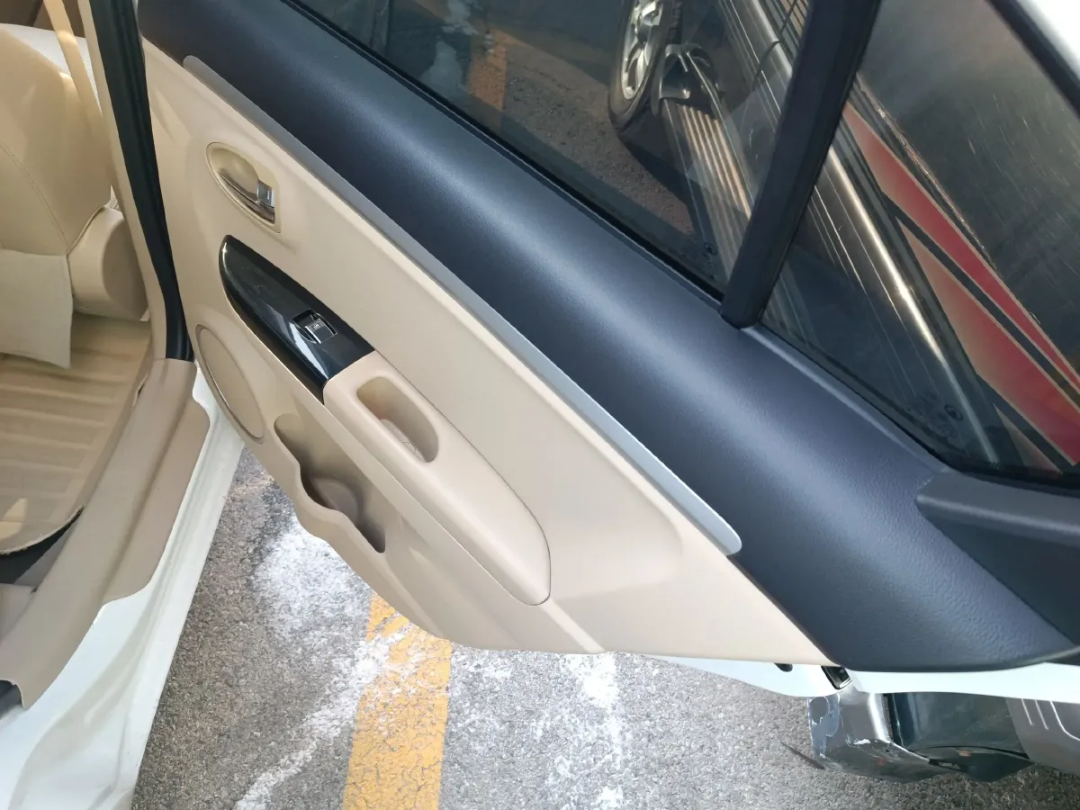 2015 Great Wall C30 1.5L 106HP L4 5MT,autocango,china used car exporter,china ev exporter,chinese used car exporter,chinese used ev exporter