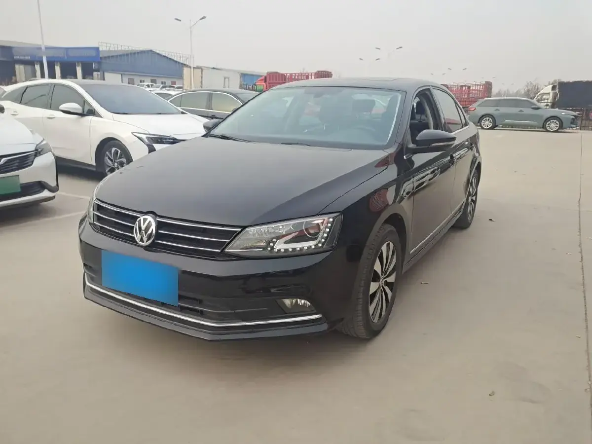 2018 Volkswagen Sagitar 1.6L 110HP L4 6AT