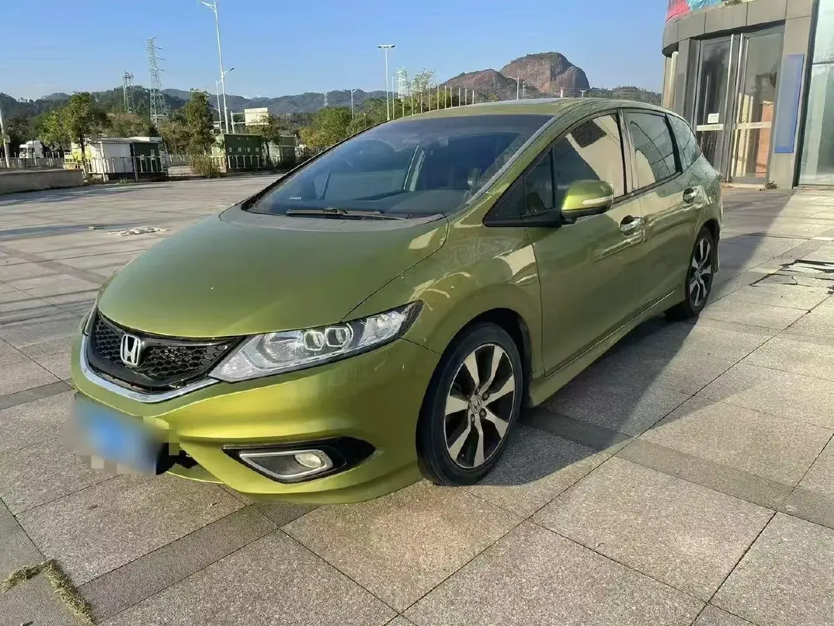 2013 Honda Jade 1.8L 141HP L4 CVT