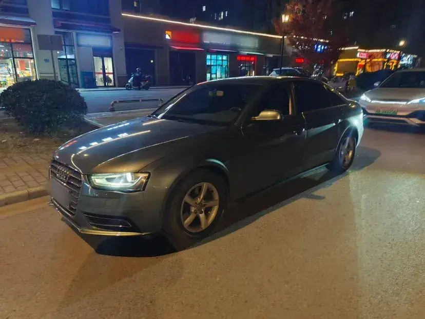 2015 Audi A4L 2.0T 180HP L4 CVT