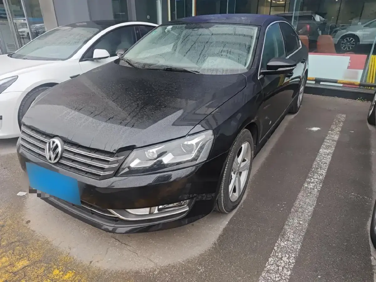 2014 Volkswagen Passat 1.8T 160HP L4 7DCT