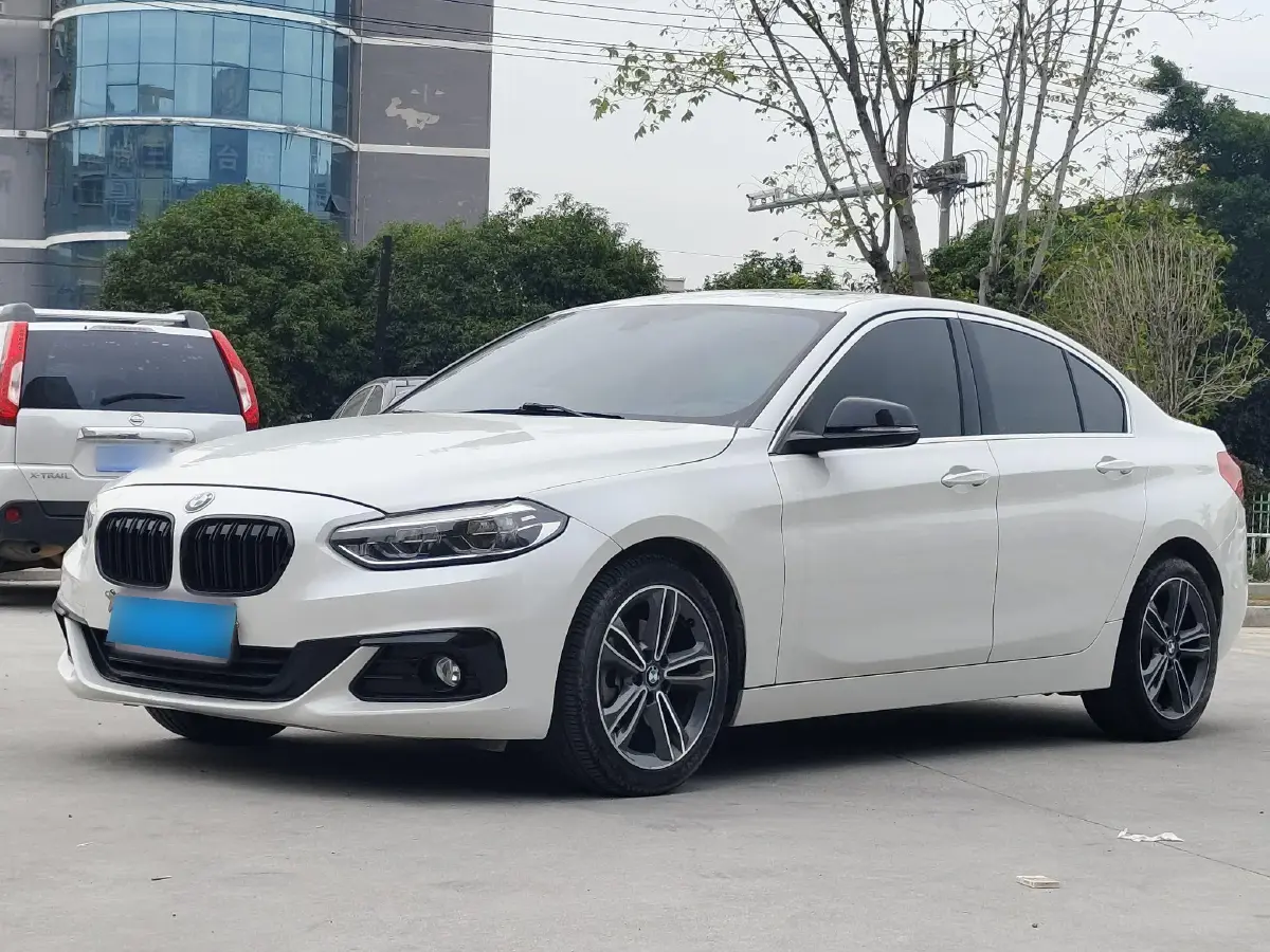 2018 BMW 1 Series 1.5T 136HP L3 6AT