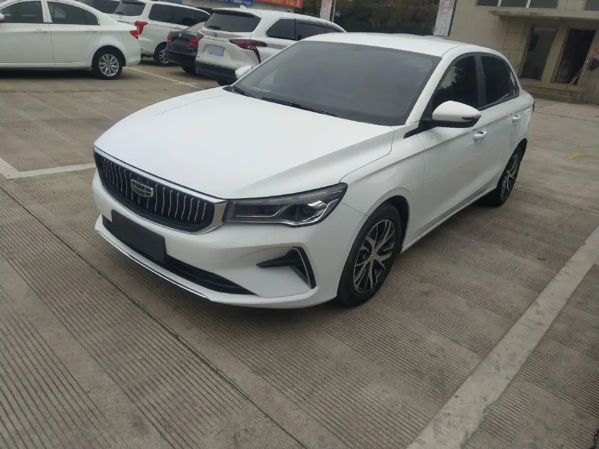 2022 Geely Emgrand 1.5L 114HP L4 CVT