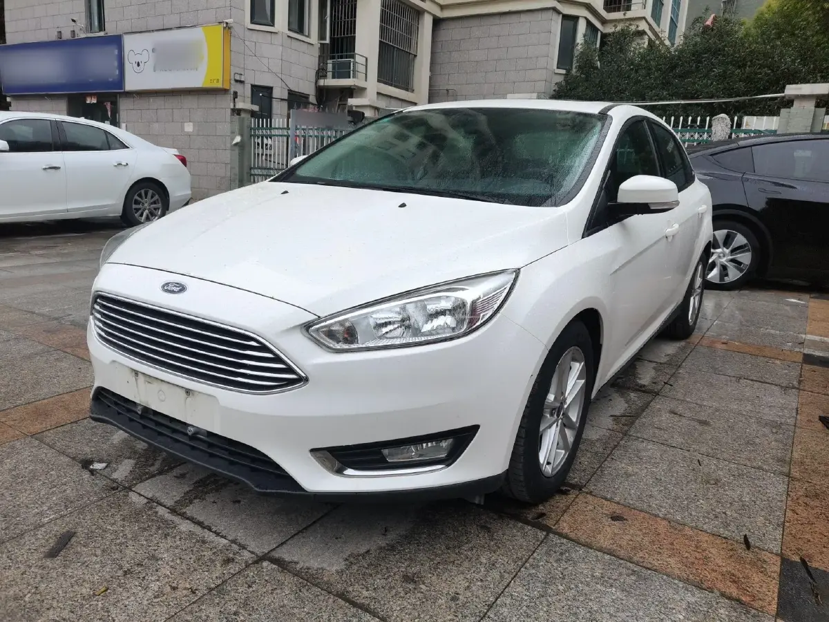 2015 Ford Focus 1.0T 125HP L3 6AT