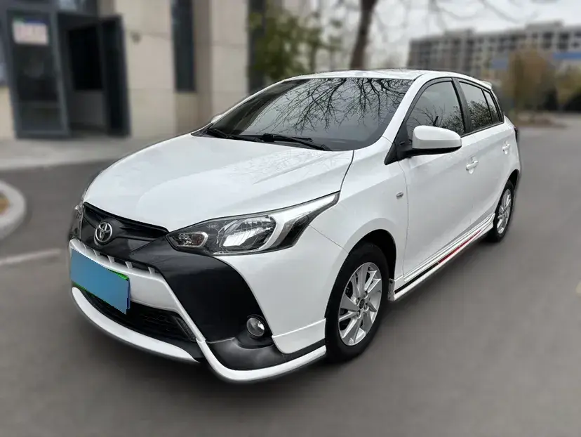 2017 Toyota Yaris L 1.5L 107HP L4 CVT