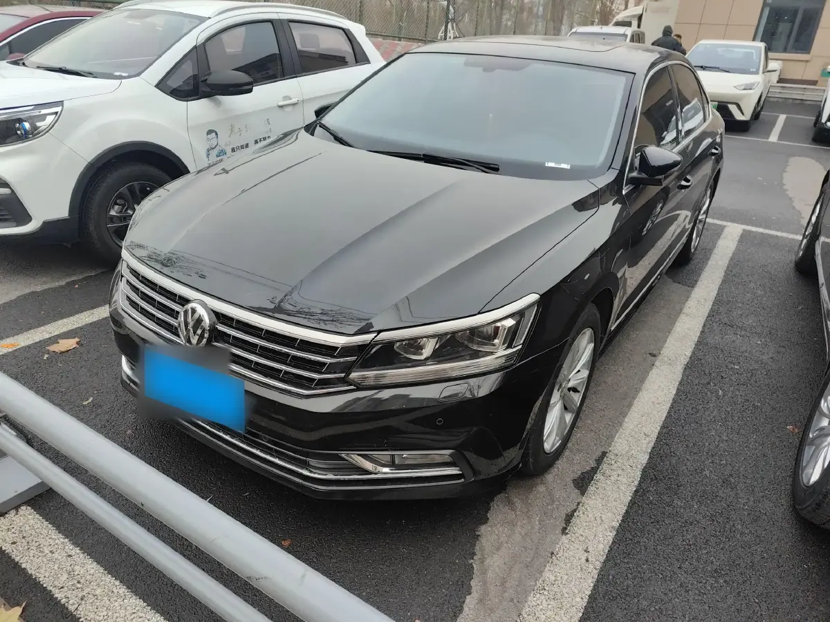 2017 Volkswagen Passat 1.8T 180HP L4 7DCT
