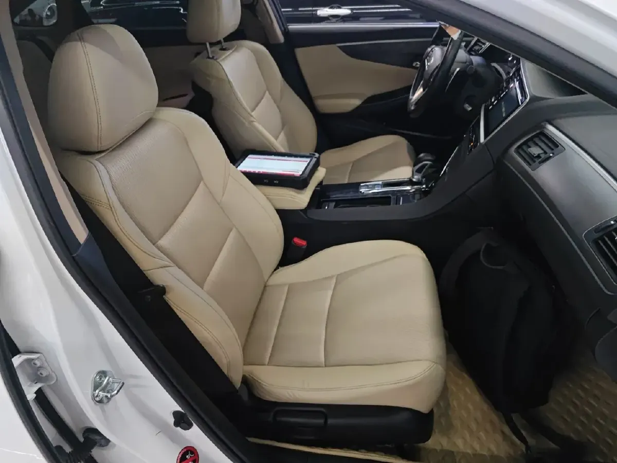 2015 Honda Spirior 2.0L 155HP L4 CVT,autocango,china used car exporter,china ev exporter,chinese used car exporter,chinese used ev exporter