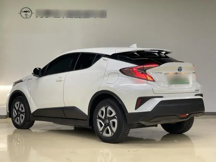 2020 Toyota C-HR EV BEV 54.3KWH,autocango,china used car exporter,china ev exporter,chinese used car exporter,chinese used ev exporter