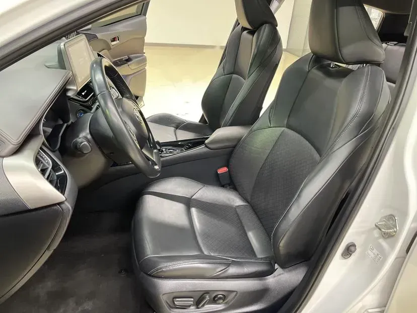 2020 Toyota C-HR EV BEV 54.3KWH,autocango,china used car exporter,china ev exporter,chinese used car exporter,chinese used ev exporter