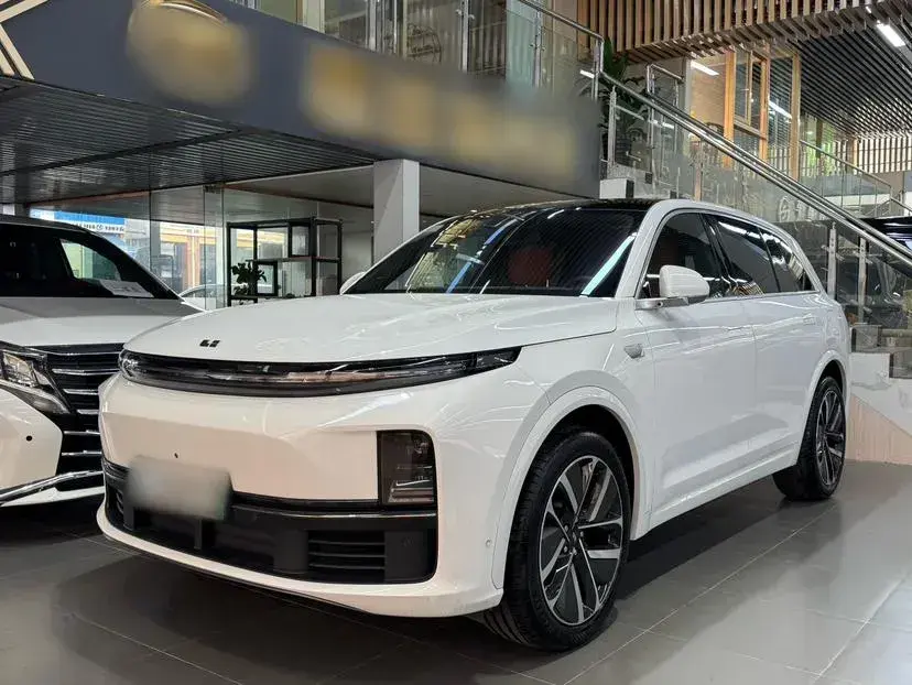 2023 Li L7 Range Extended 154HP REEV 40.9KWH