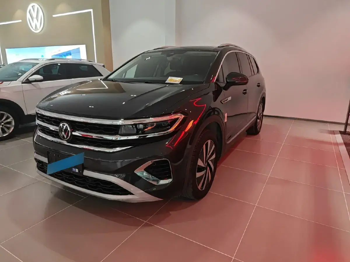 2022 Volkswagen Talagon 2.0T 220HP L4 7DCT