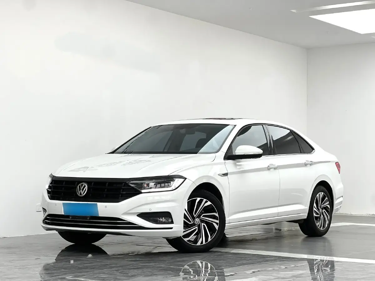 2021 Volkswagen Sagitar 1.4T 150HP L4 7DCT