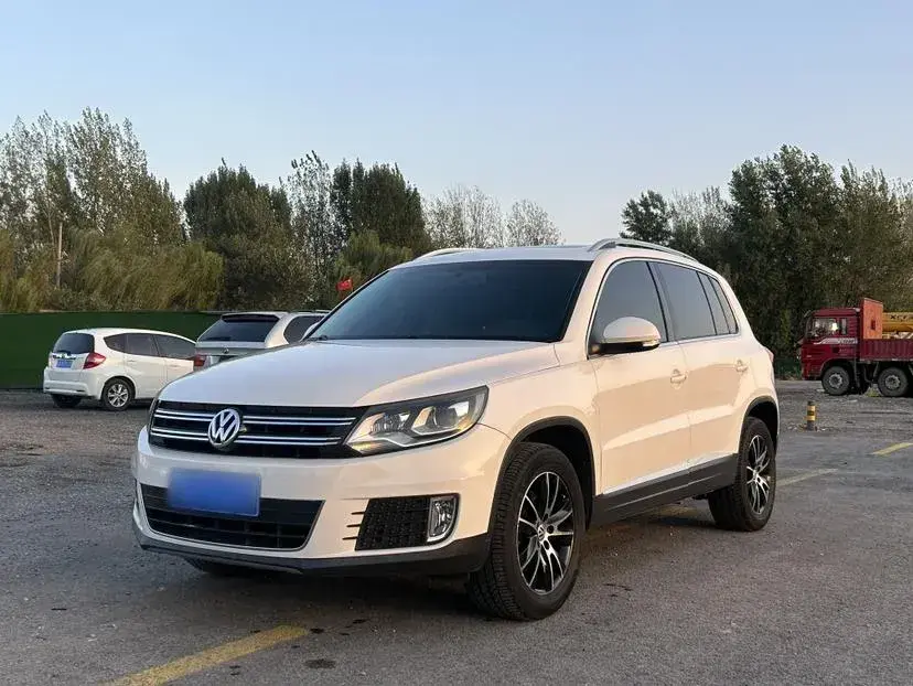 2013 Volkswagen Tiguan 1.8T 160HP L4 6AT