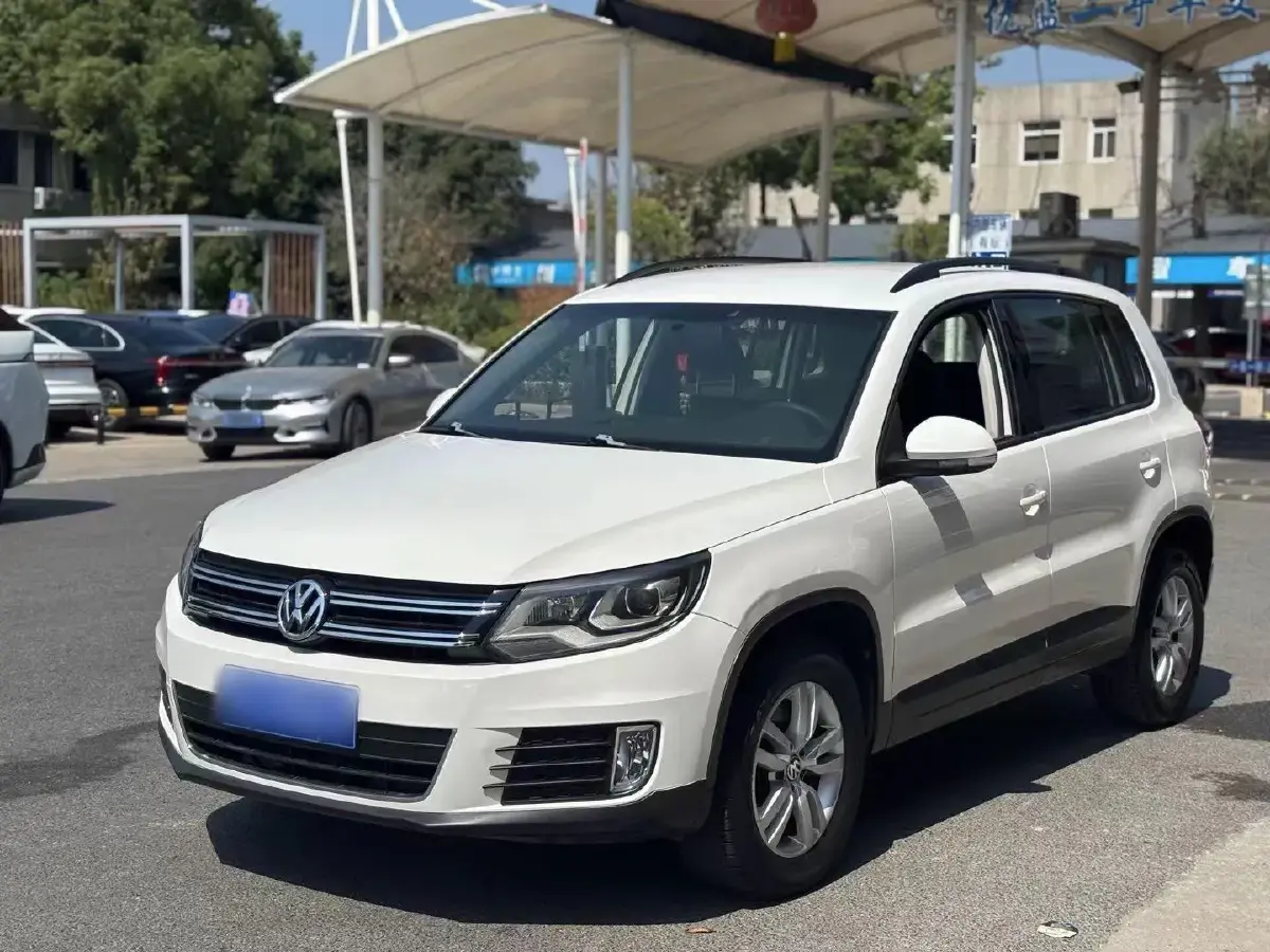 2015 Volkswagen Tiguan 1.8T 160HP L4 6AT