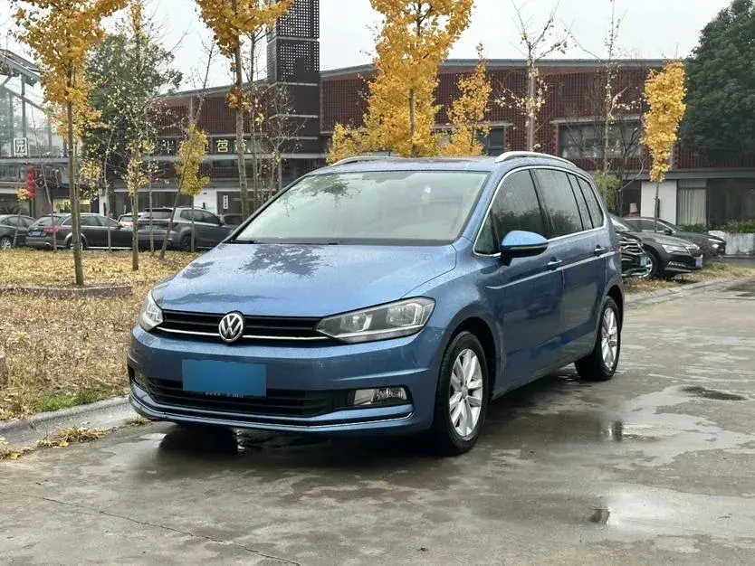 2018 Volkswagen Touran 1.4T 150HP L4 7DCT