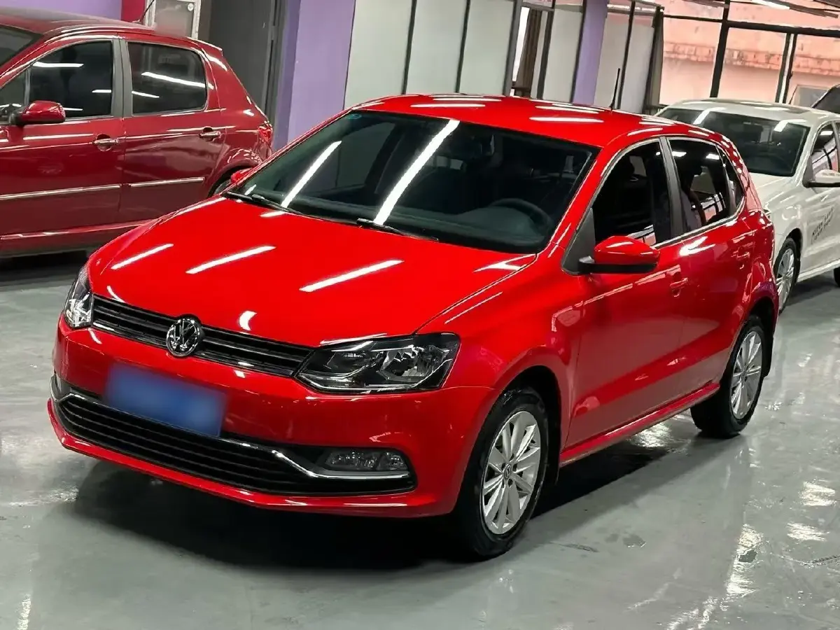 2014 Volkswagen Polo 1.6L 110HP L4 6AT