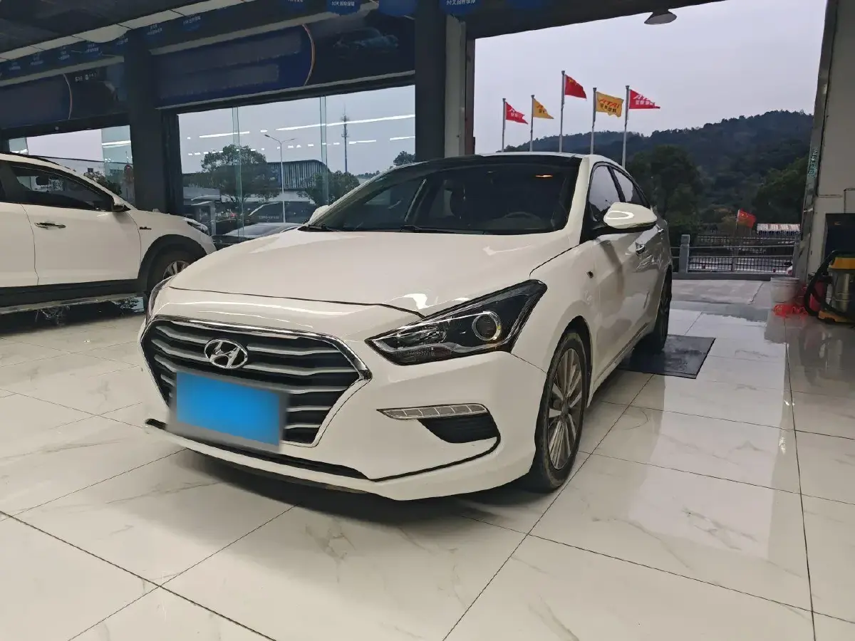 2019 Hyundai Mistra 1.8L 143HP L4 6AT