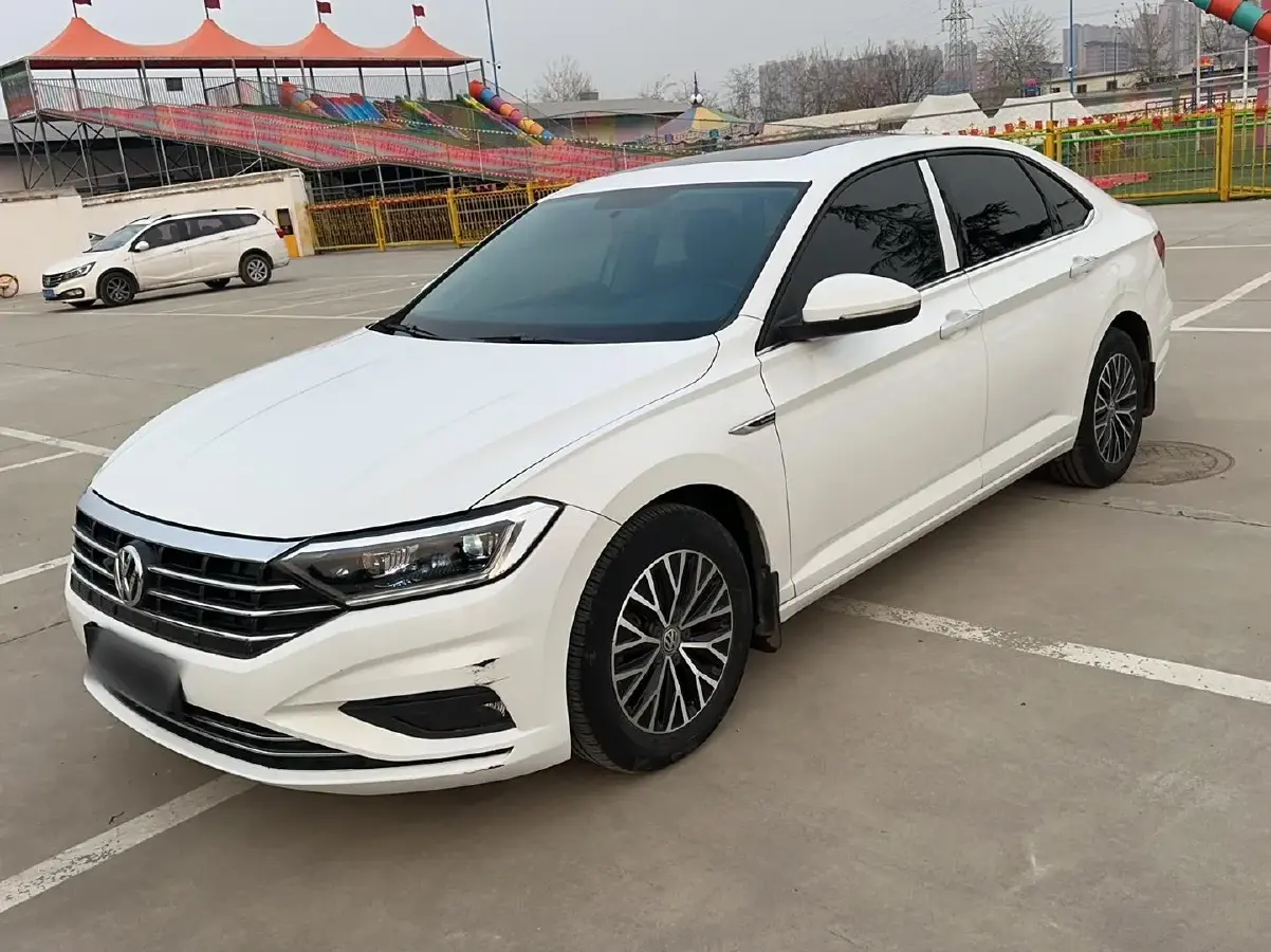 2020 Volkswagen Sagitar 1.4T 150HP L4 7DCT