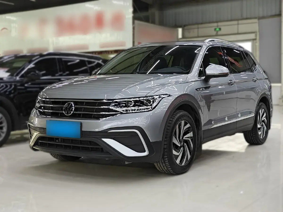 2023 Volkswagen Tiguan L 1.4T 150HP L4 7DCT