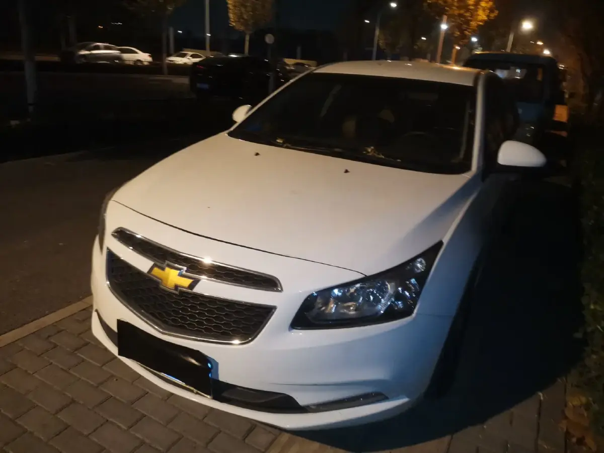 2015 Chevrolet Cruze 1.5L 113HP L4 5MT