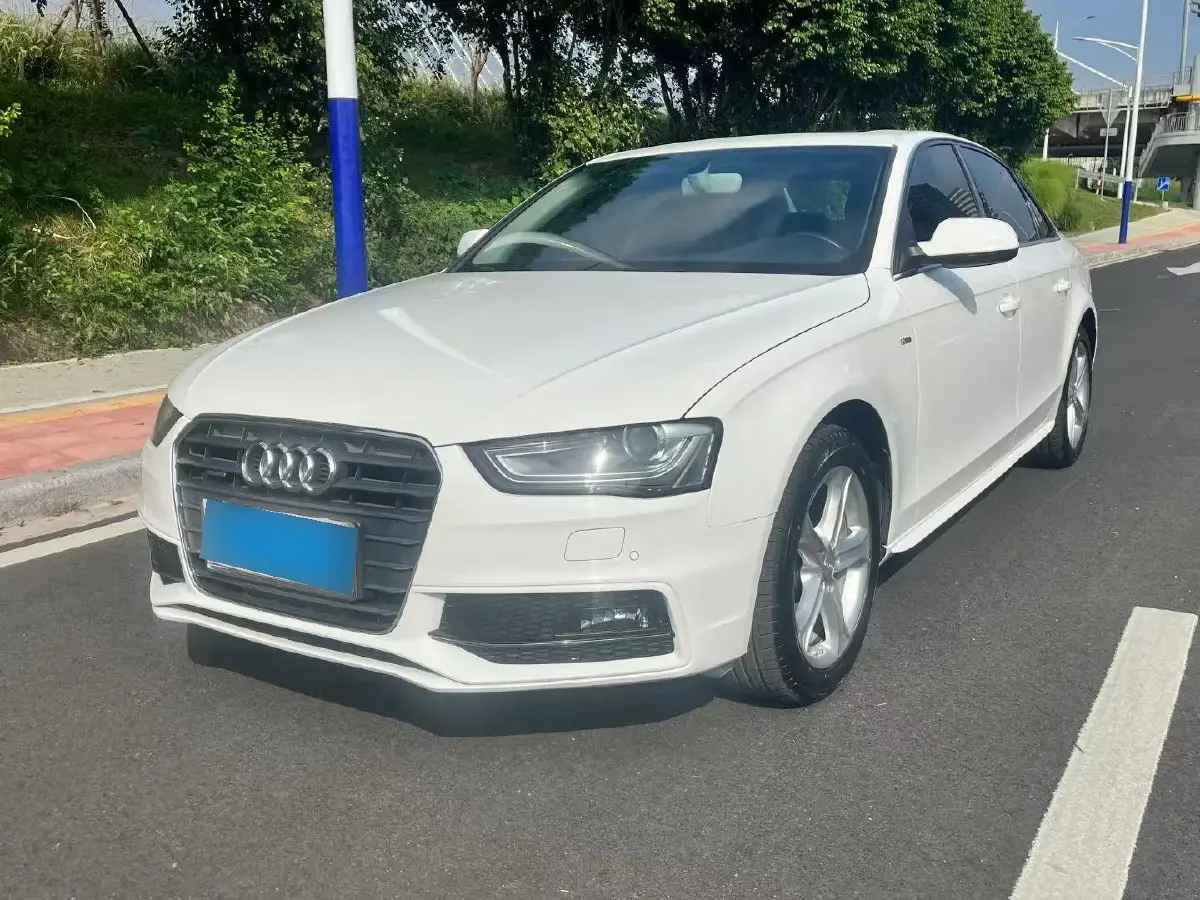 2015 Audi A4L 2.0T 180HP L4 CVT