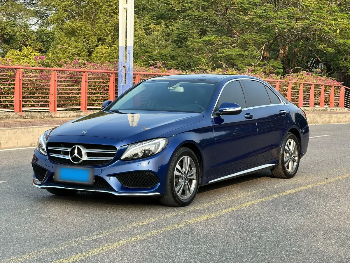 2018 Mercedes-Benz C Class 2.0T 184HP L4 9AT