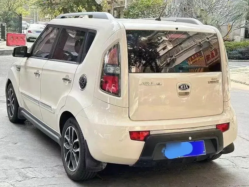 2013 Kia Soul 1.6L 123HP L4 4AT,autocango,china used car exporter,china ev exporter,chinese used car exporter,chinese used ev exporter