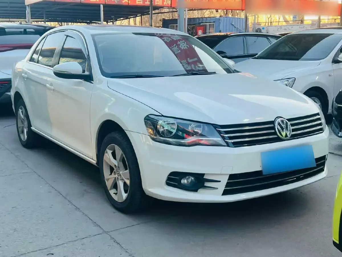 2014 Volkswagen Bora 1.6L 105HP L4 6AT