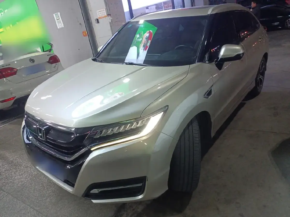 2017 Honda UR-V 2.0T 272HP L4 9AT