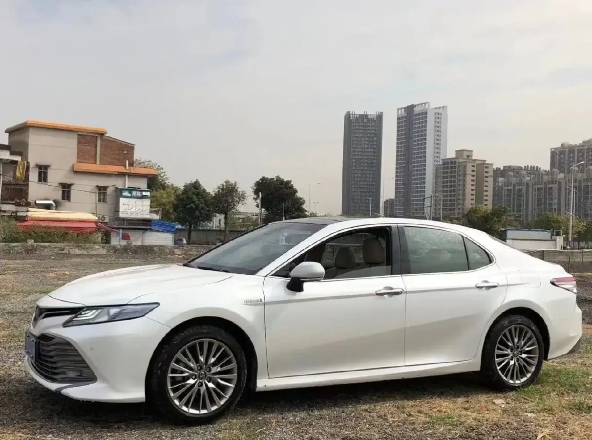 2018 Toyota Camry 2.0L 169HP L4 6AT