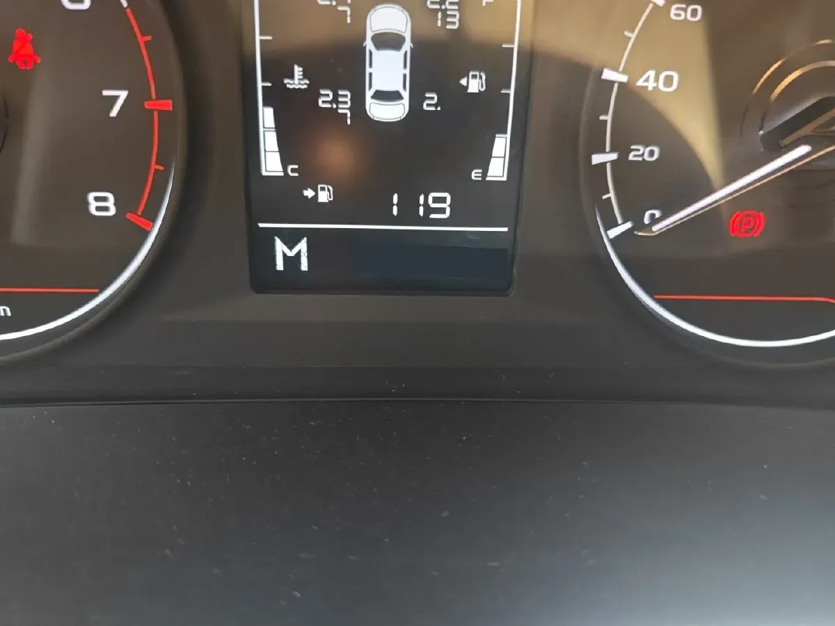 2020 Geely Coolray 1.4T 141HP L4 6MT,autocango,china used car exporter,china ev exporter,chinese used car exporter,chinese used ev exporter